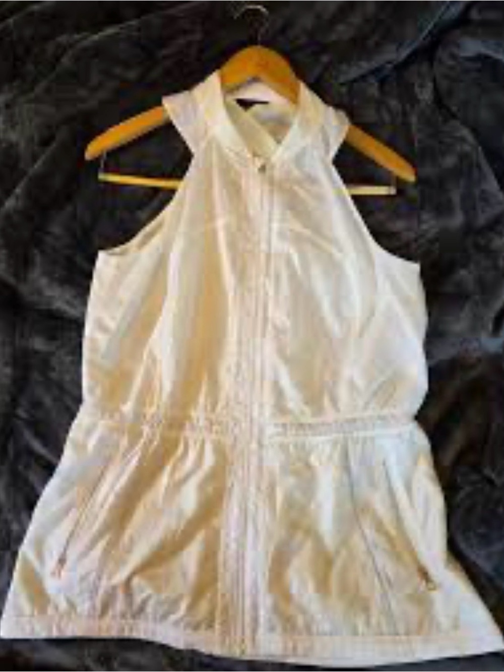 Lululemon athletica Cream Sleeveless Zip Best RARE run in the Sun M